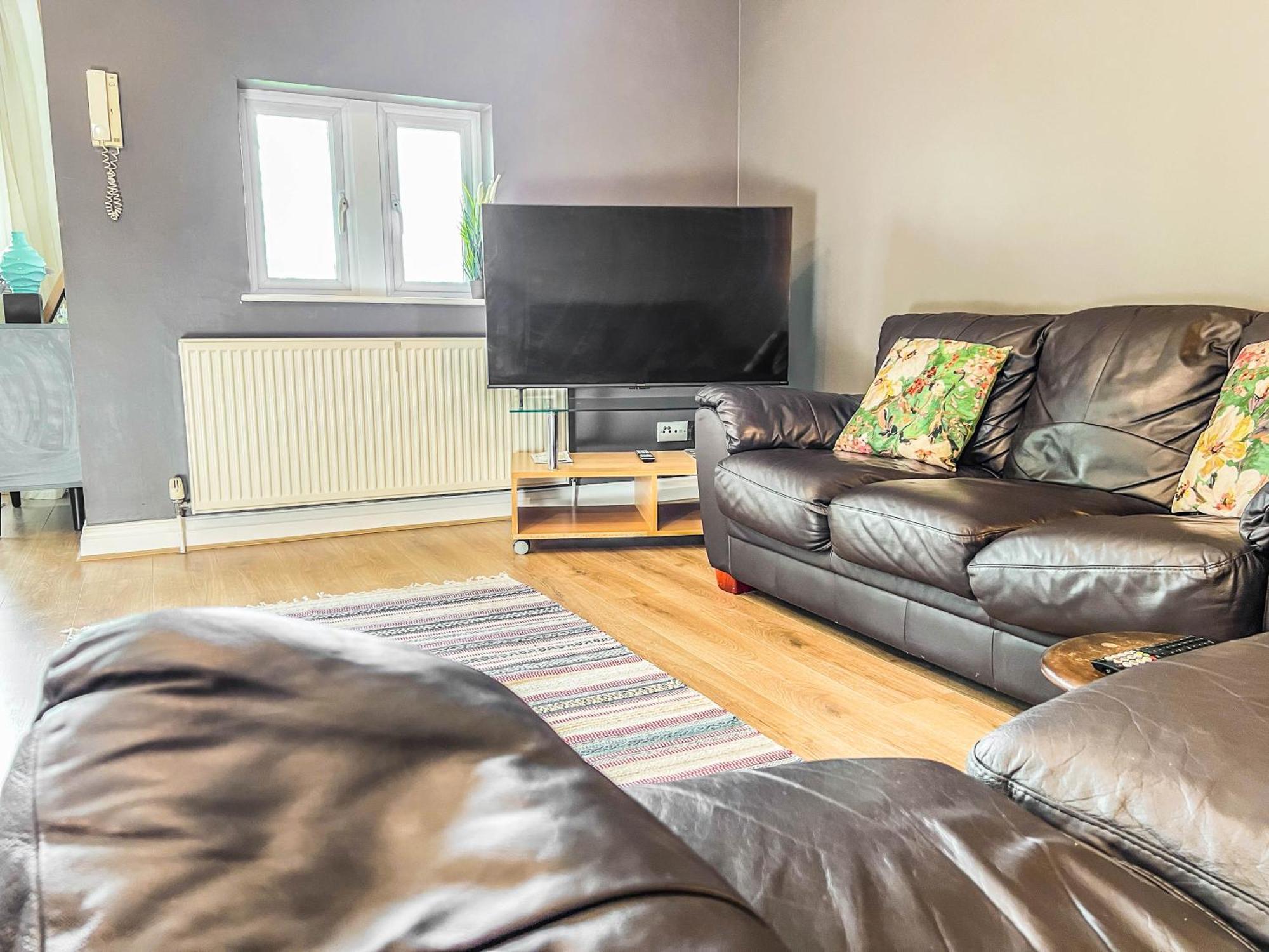 2 Bed - 2 Bath - Duplex Apartment Next To Lbu-Headingley Centre-Ycc Arena-Families-Relocators Meanwood Luaran gambar